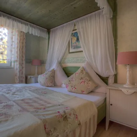 Zweck Гостевой дом Гёсвайнштайн